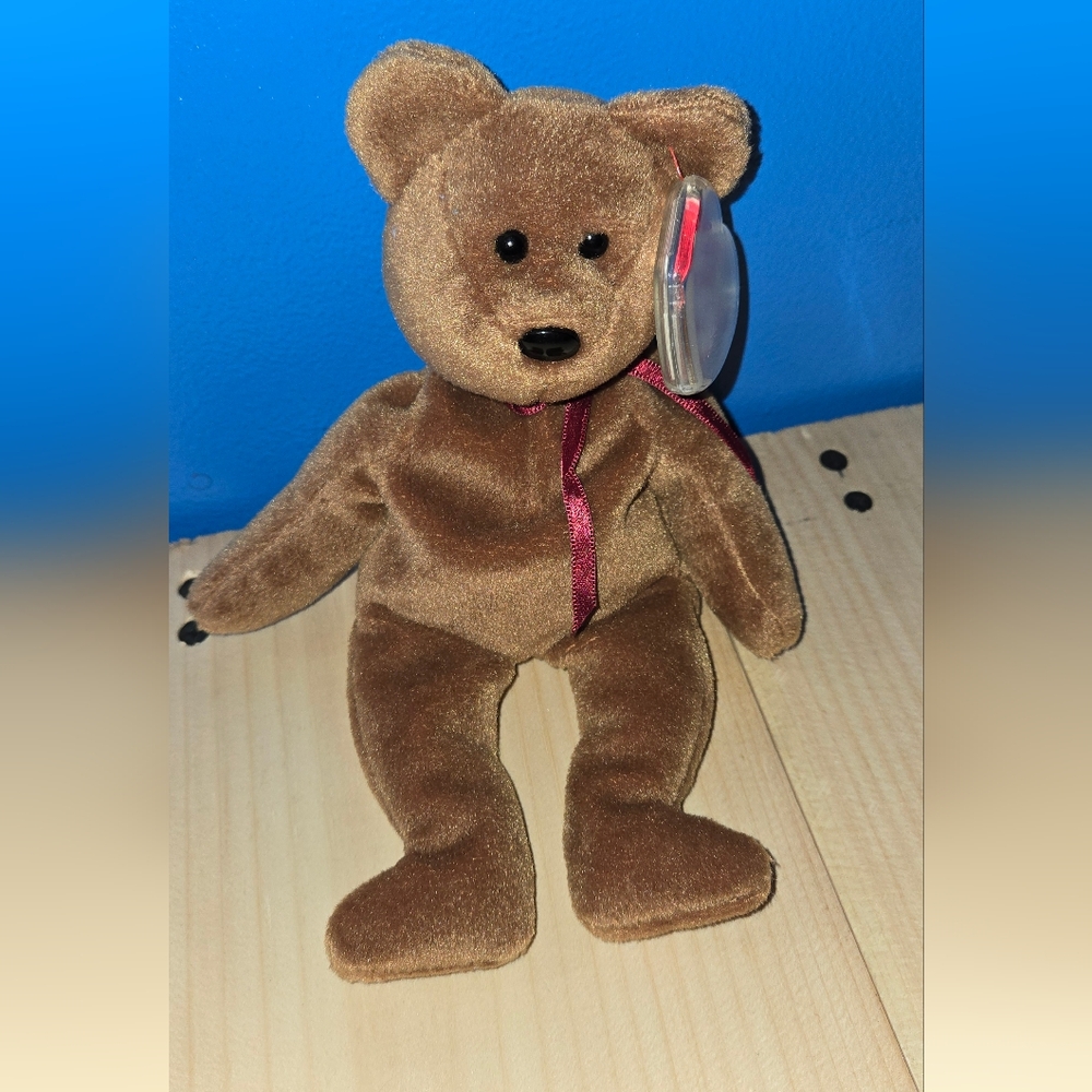 TY "TEDDY" born on 11/95 retired 10/97 Like new in excellent condition